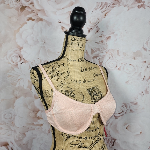 NWOT Pink Shimmery Xhilaration Bikini Top - Picture 4 of 9